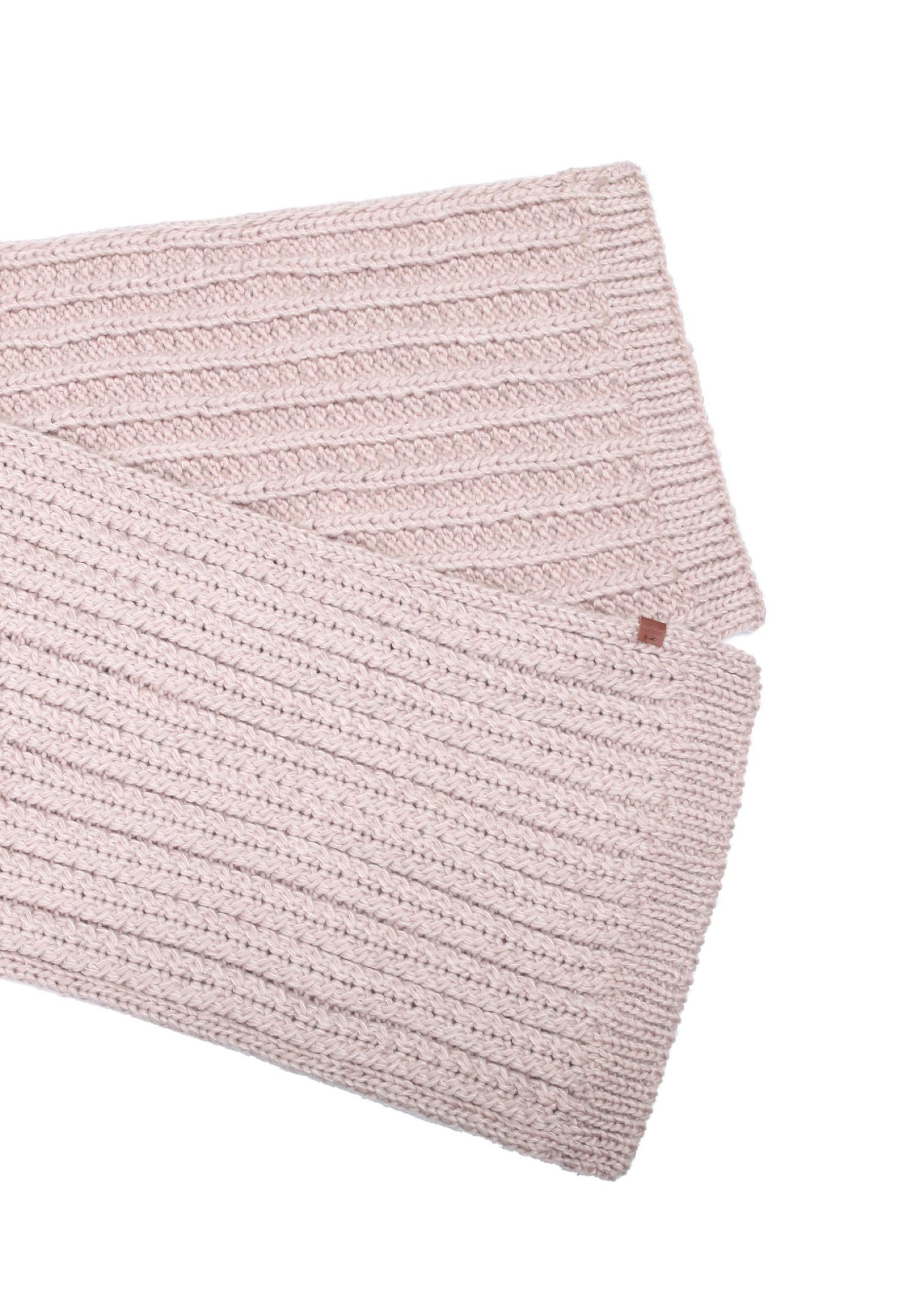 Knit Scarf With Cable Pattern