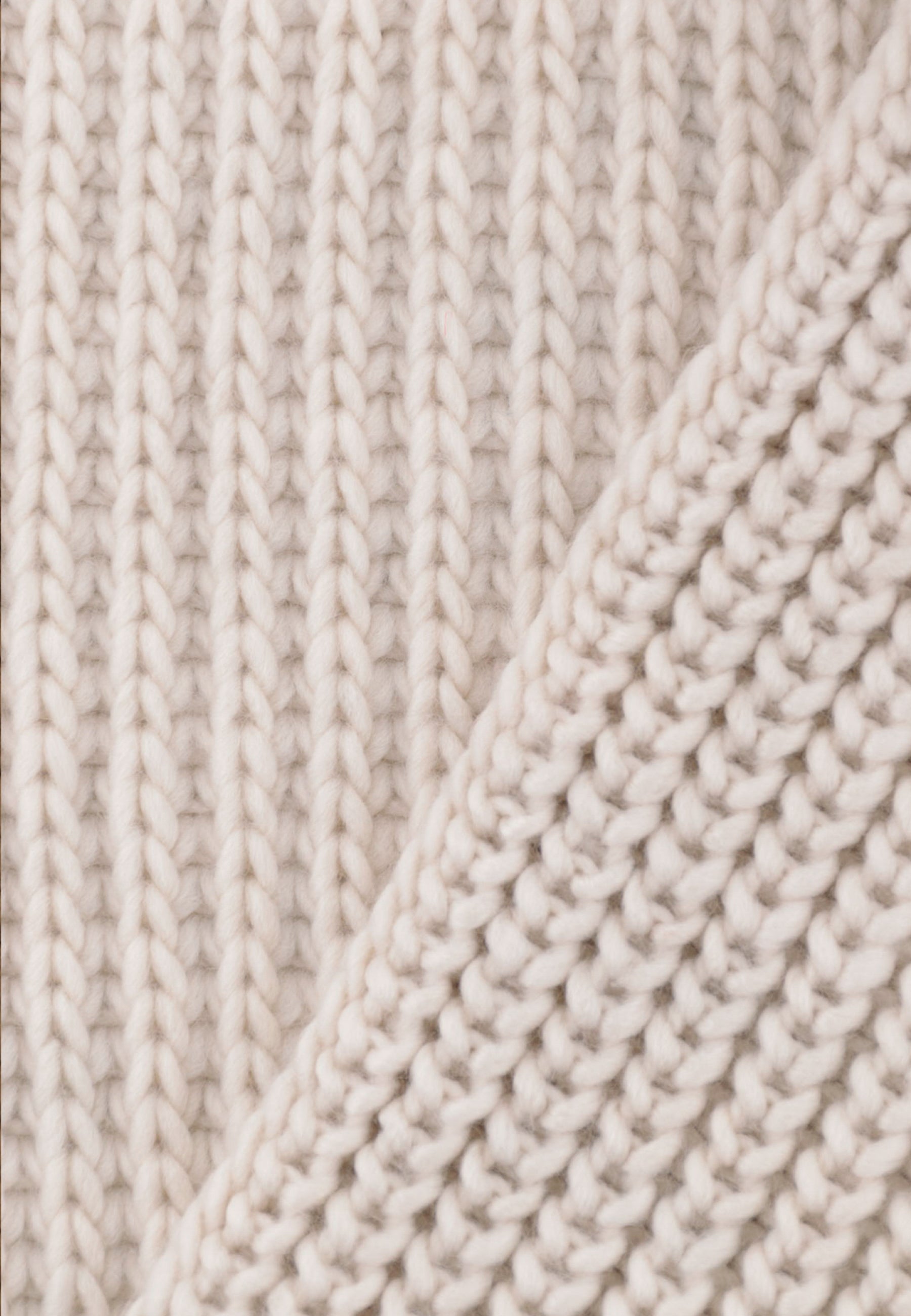 Chunky Soft Cable Knit Scarf