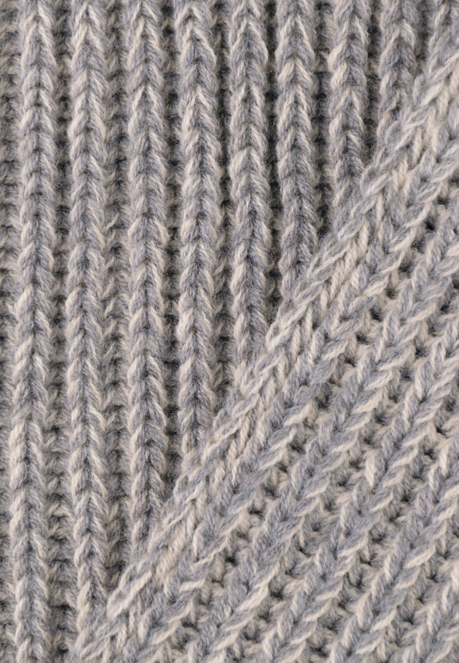 Essential Knit Rib Scarf